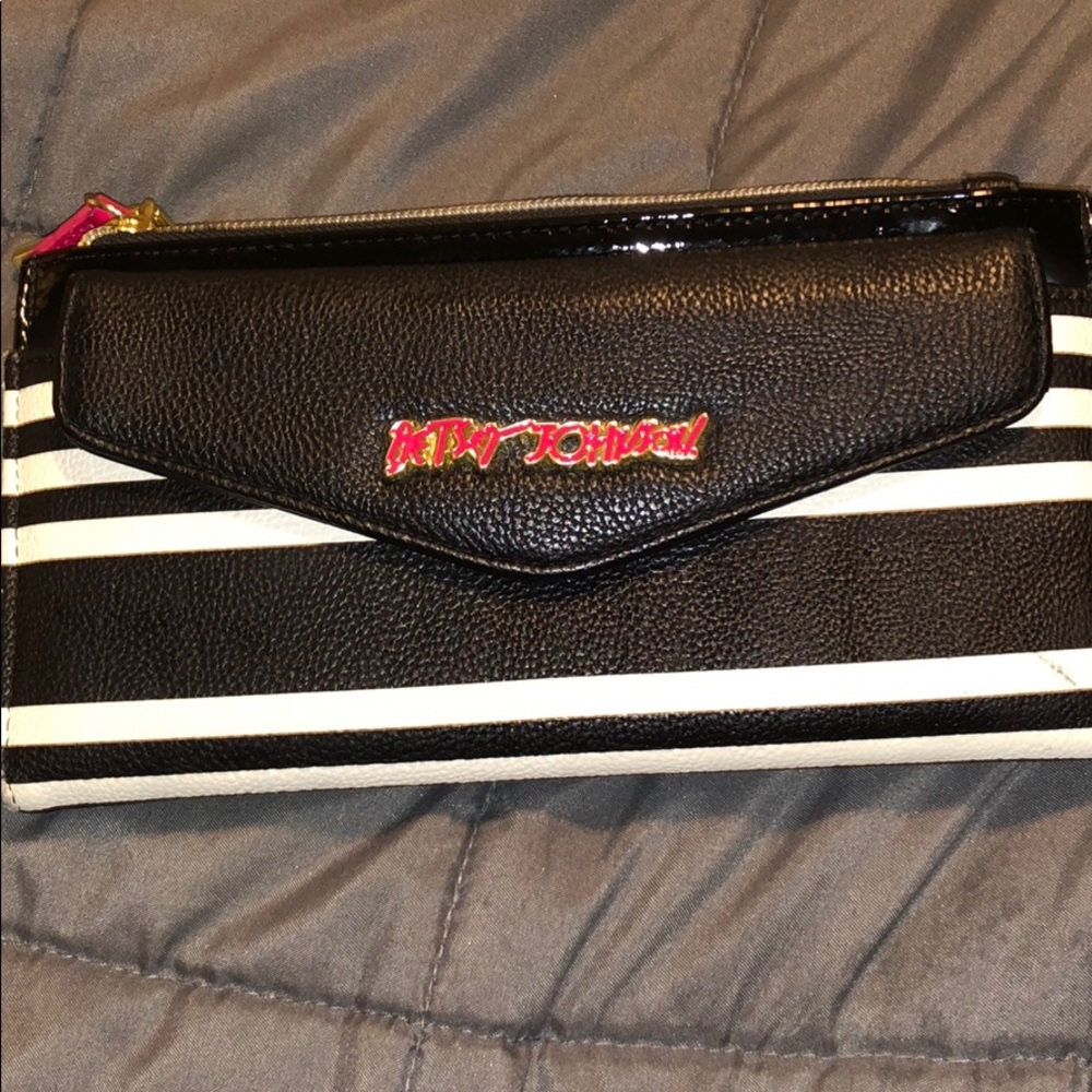 Betsy Johnson wallet